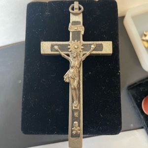 Gorgeous ornate 3-D crucifix beautiful detail see pics